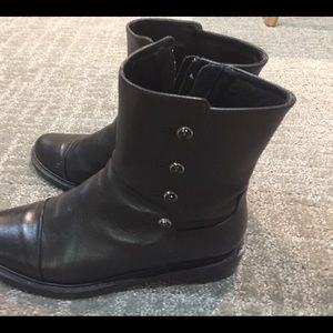 Black Button Booties- size 7